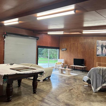 Self Contained Open Shed Space Wainui  Bagian luar foto