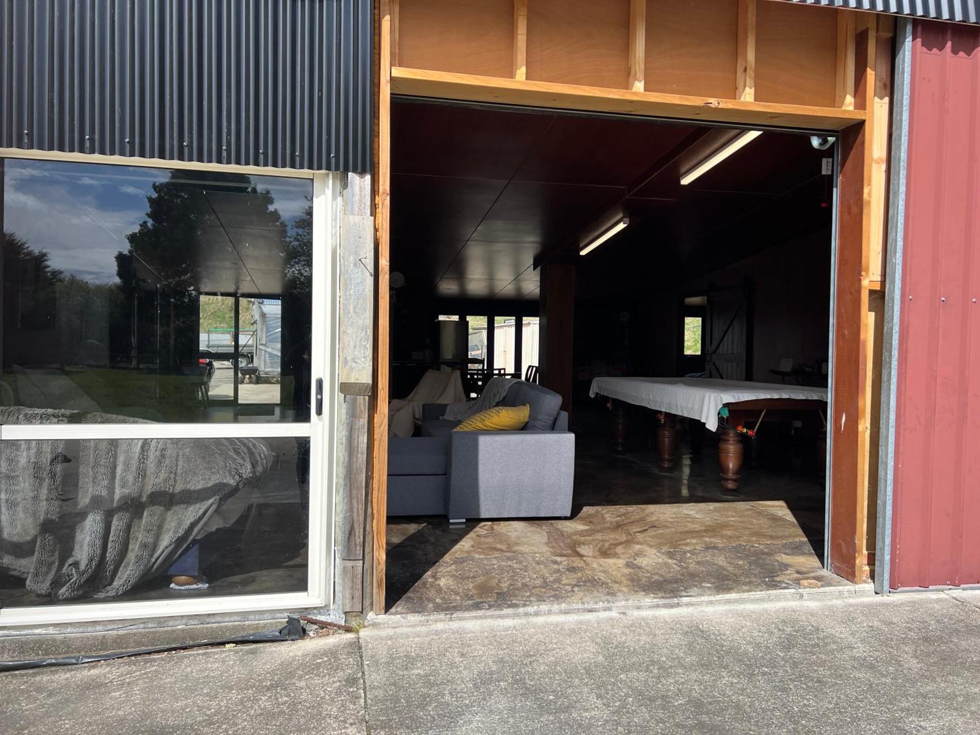 Self Contained Open Shed Space Wainui  Bagian luar foto