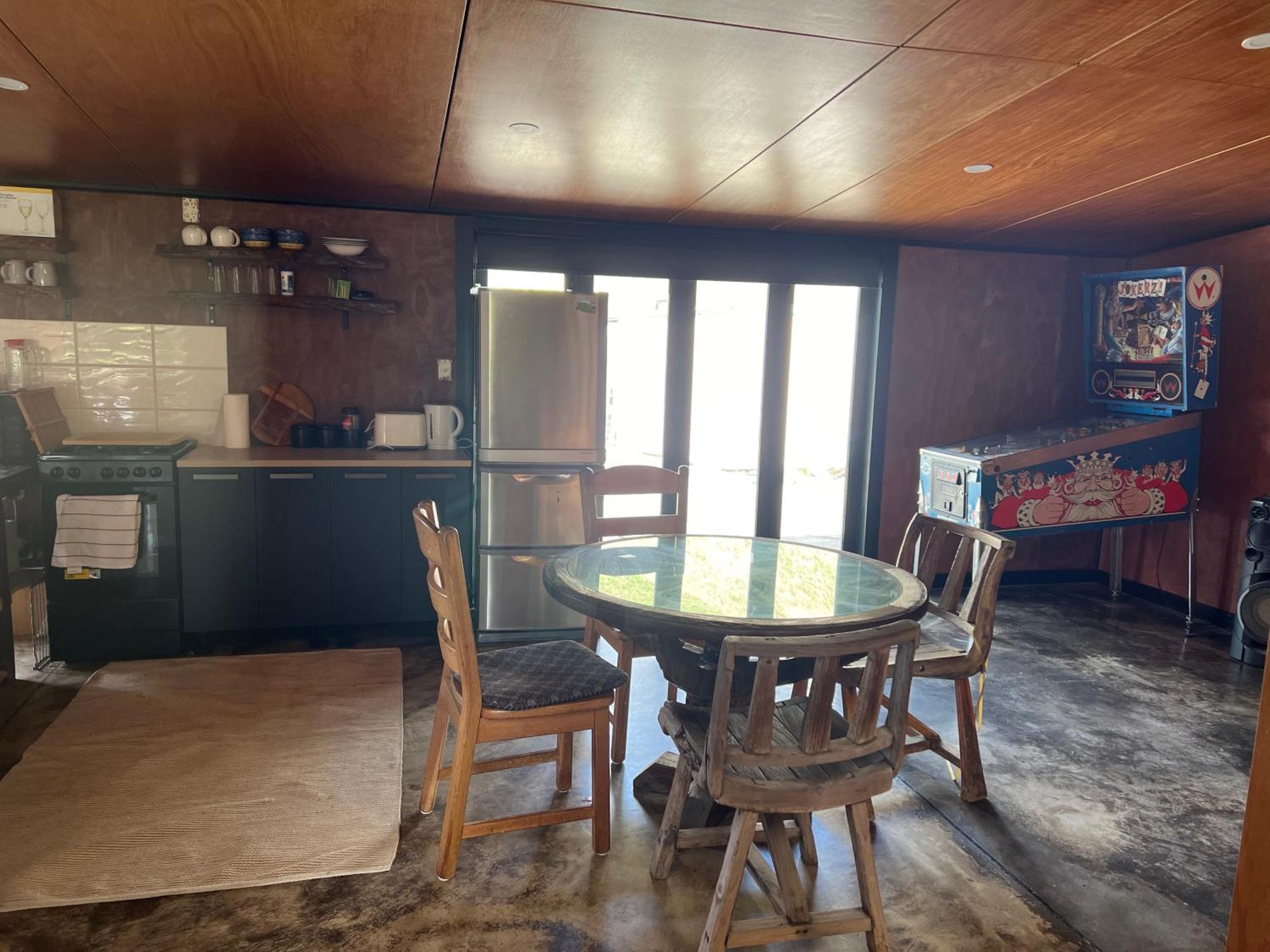 Self Contained Open Shed Space Wainui  Bagian luar foto